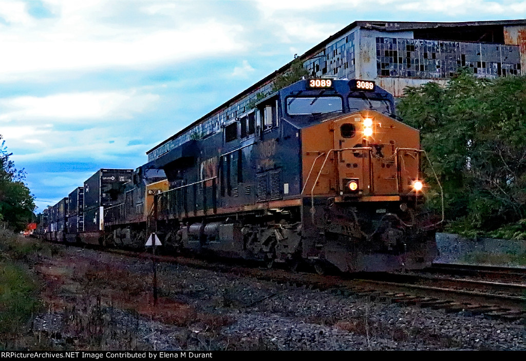 CSX 3089 on I-004